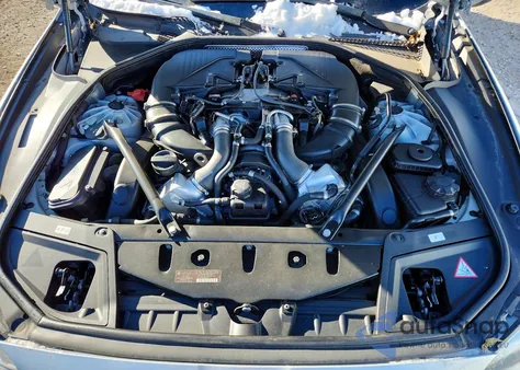 2013 BMW 550 Xi из США, поврежденный, VIN WBAFU9C52DDY71830